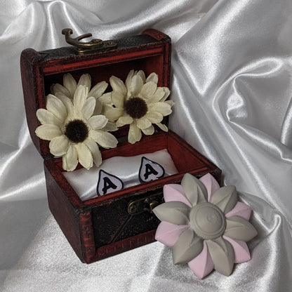Exquisite Flower Clutch Pin | Handcrafted Floral Brooch Jewelry