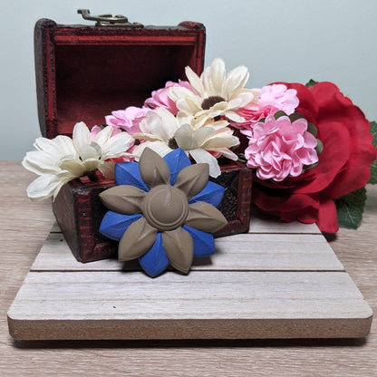 Exquisite Flower Clutch Pin | Handcrafted Floral Brooch Jewelry