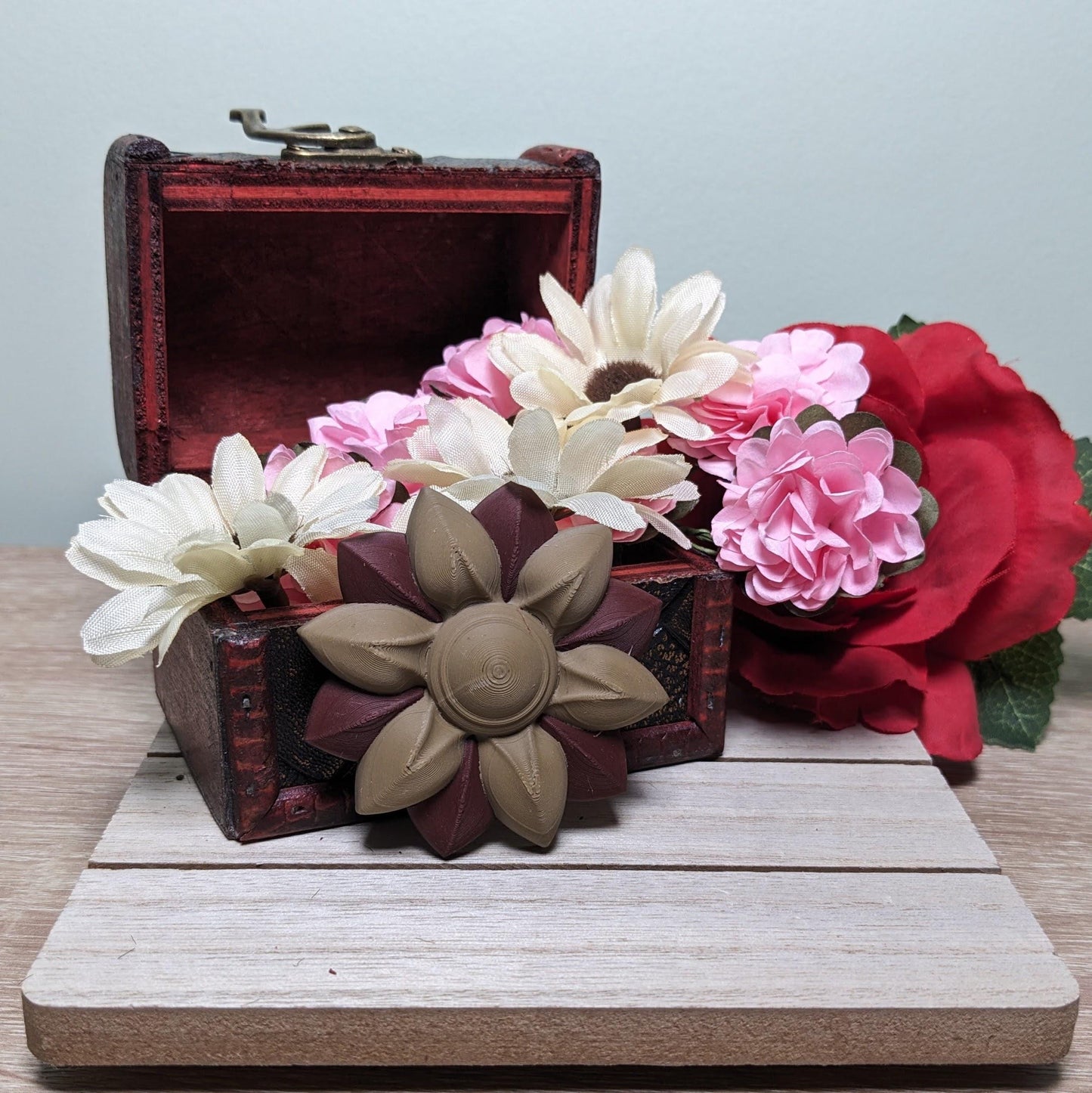 Exquisite Flower Clutch Pin | Handcrafted Floral Brooch Jewelry