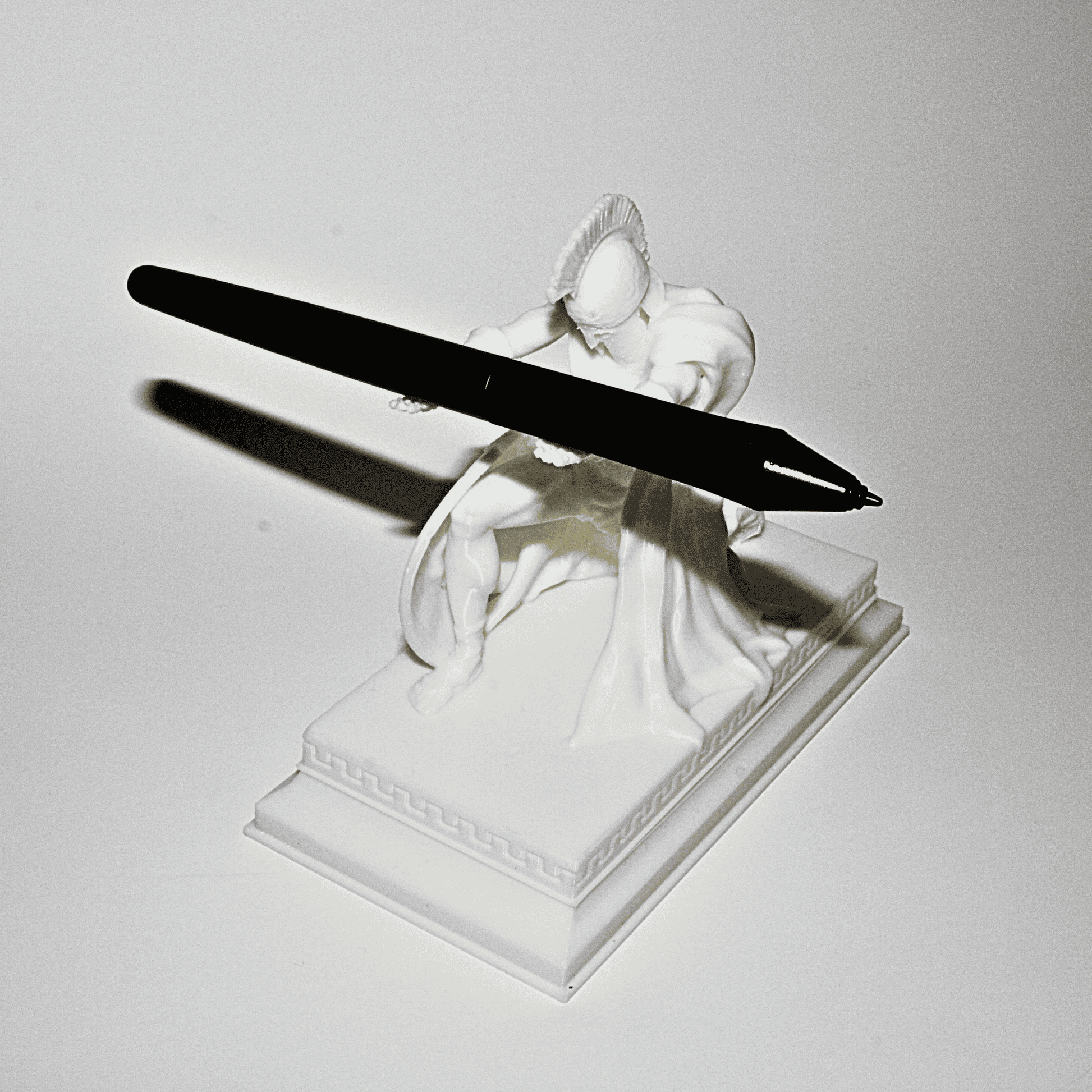 3D printed Spartan pen holder desk organizer